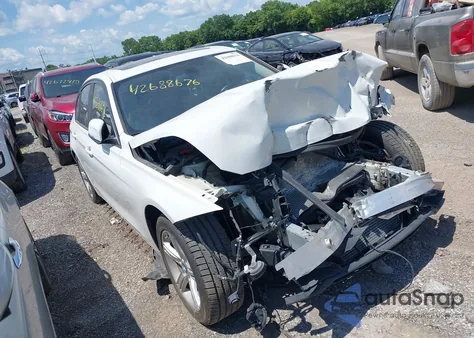 2015 BMW 328 Xi Sulev из США, поврежденный, VIN WBA3B5G53FNS15693